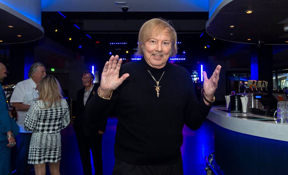 Dannyn 80-vuotissyntymäpäivää juhlittiin Helsingin Kaivohuoneella syyskuussa. 