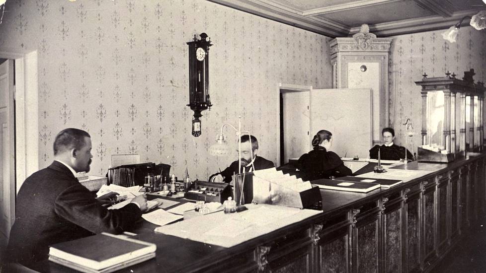 Tältä näytti pankkitoiminta Kuopion Yhdyspankissa vuonna 1897.