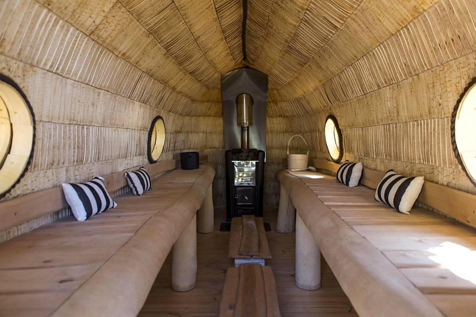 SuperShe-saaren sauna poikkeaa ulkonäöltään perinteisistä saunoista.