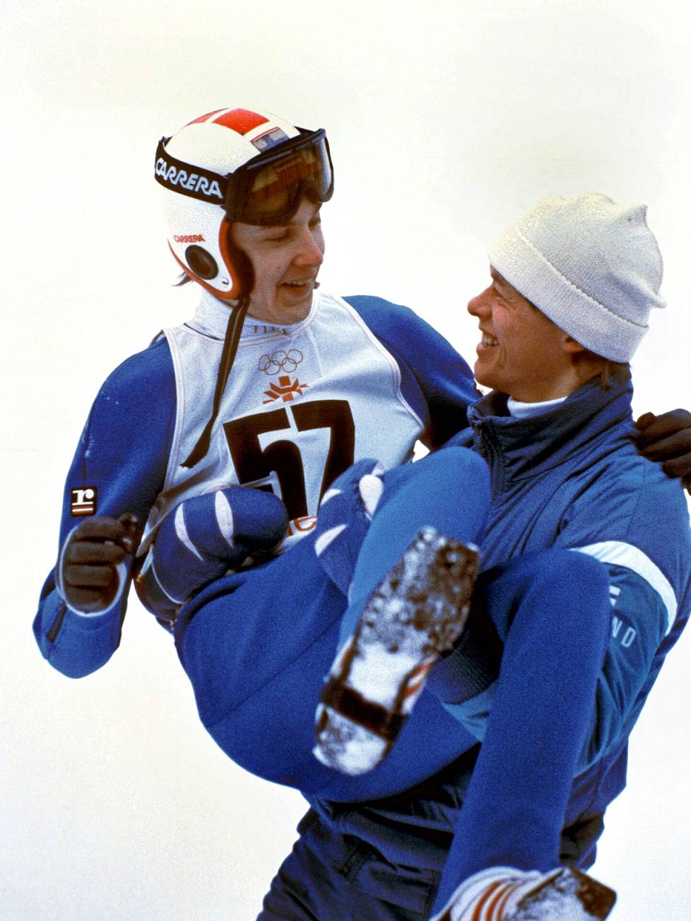 Matti Nykäsen ja Jari Puikkosen suhde oli ajoittain jännitteinen, mutta Calgaryn olympiakisoissa 1988 Puikkonen onnitteli vilpittömästi maailman parasta mäkimiestä.