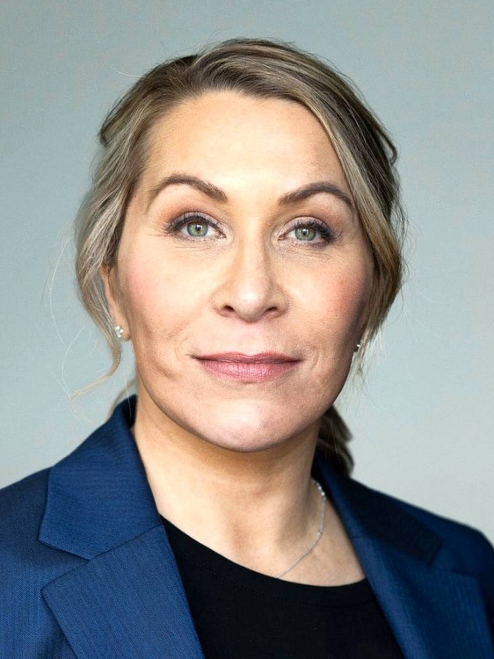 Mariet Louhento on HJK:n ja Palloliiton hallituksen jäsen. Hänellä on kokemusta myös yritysmaailmasta.