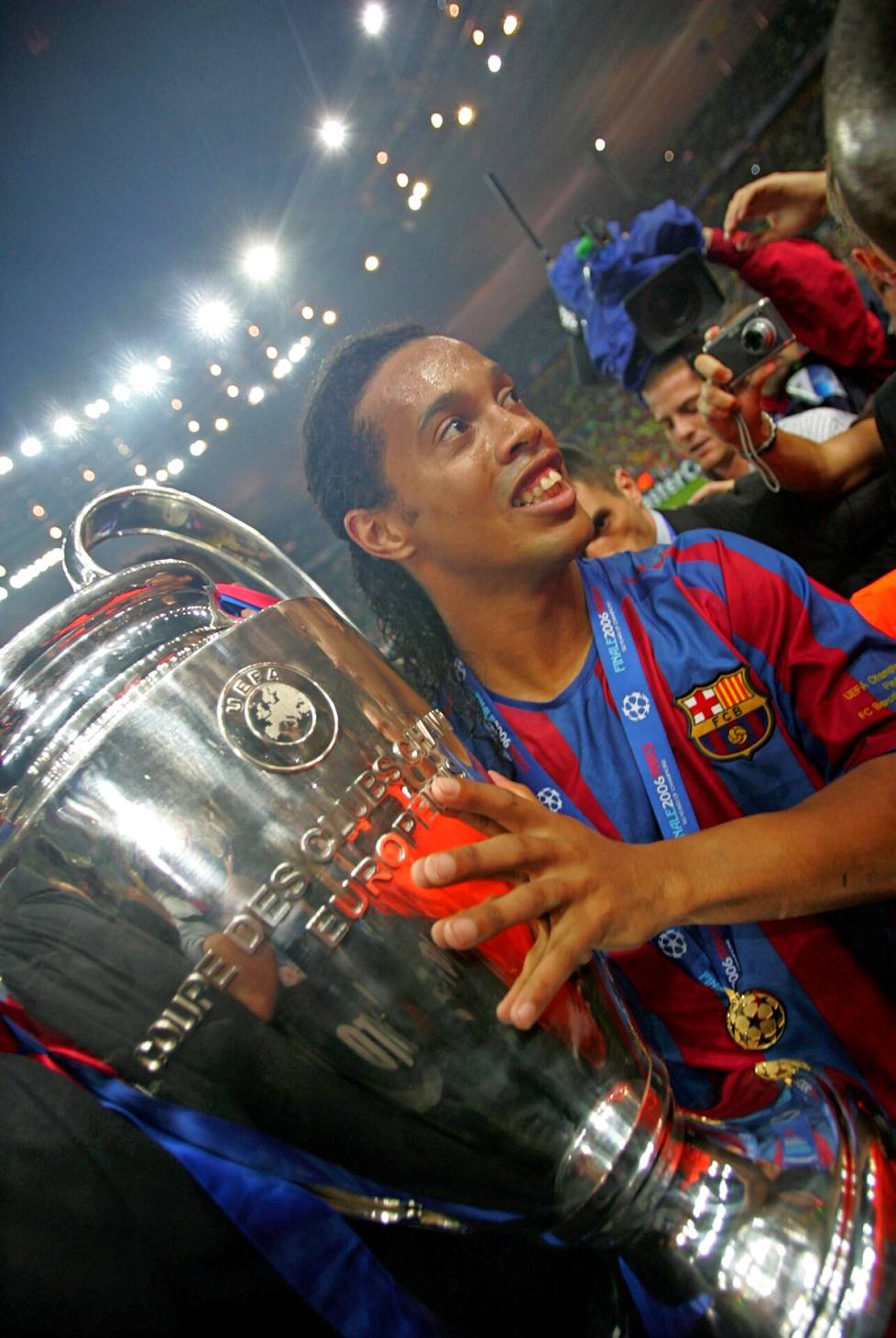 Ronaldinhon uran parhaat hetket nähtiin FC Barcelonan riveissä kaudella 2005–06.