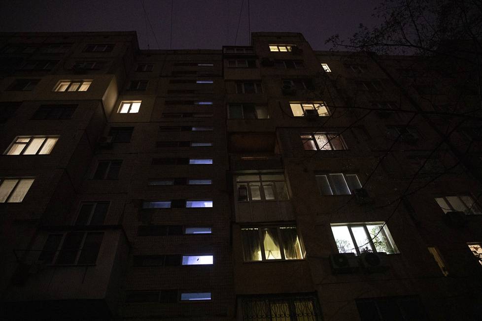 Tshernyshevskajan ja Berezovskyin perhe asuu Odessassa Neuvostoliiton aikoina rakennetussa kerrostalossa.