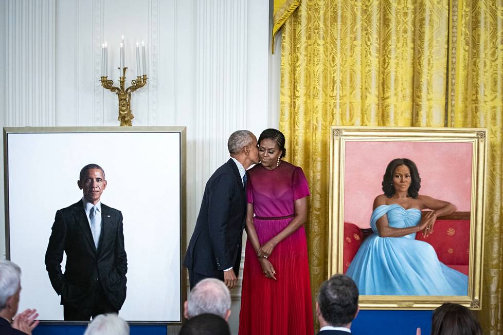 Michelle ja Barack Obama osallistuivat lokakuussa heidän muotokuviensa paljastus­tilaisuuteen Valkoisessa talossa.