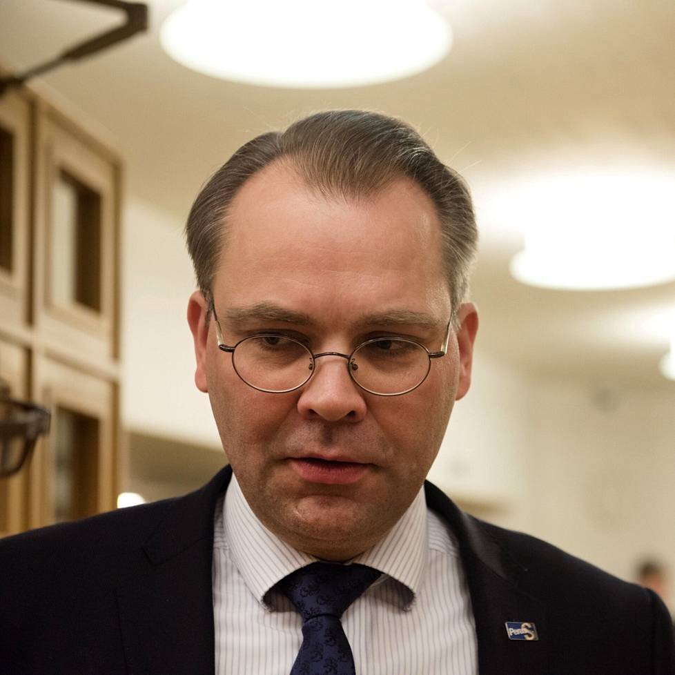 Jussi Niinistö toimi puolustusministerinä 2015–19.