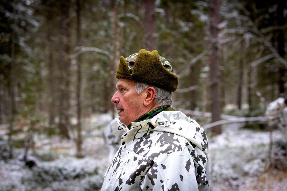Tasavallan presidentti Sauli Niinistö tarkasti maavoimien sotaharjoituksen Nurmeksessa Pohjois-Karjalassa marraskuussa.