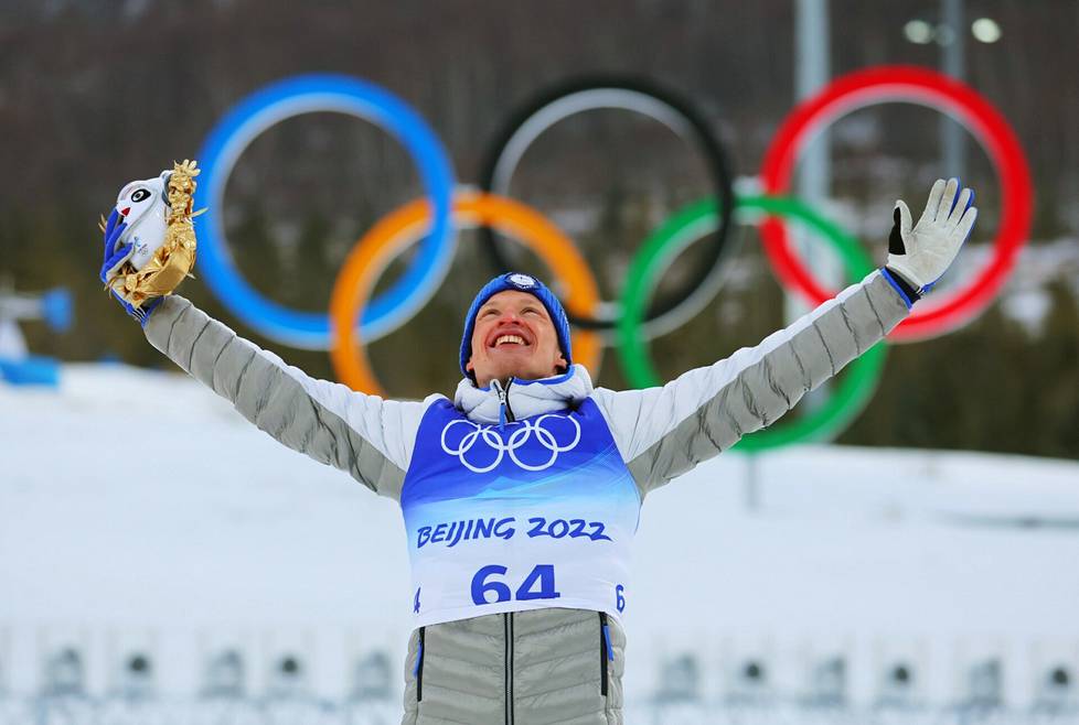 15 kilometrin perinteisen hiihtotavan väliaikalähtökilpailun voittaja Pekingissä.