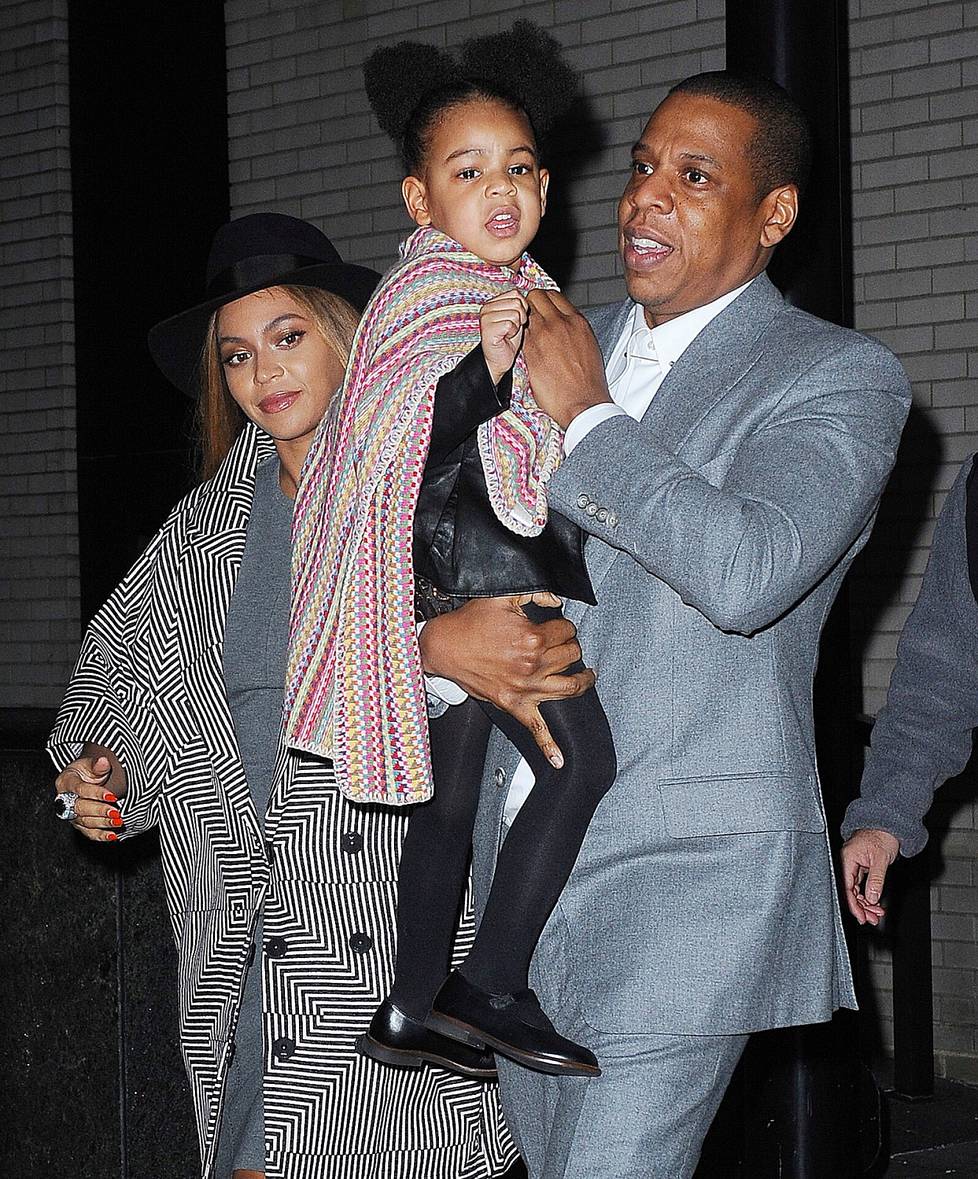 Beyoncé, Blue Ivy Carter ja Jay-Z joulukuussa 2014.