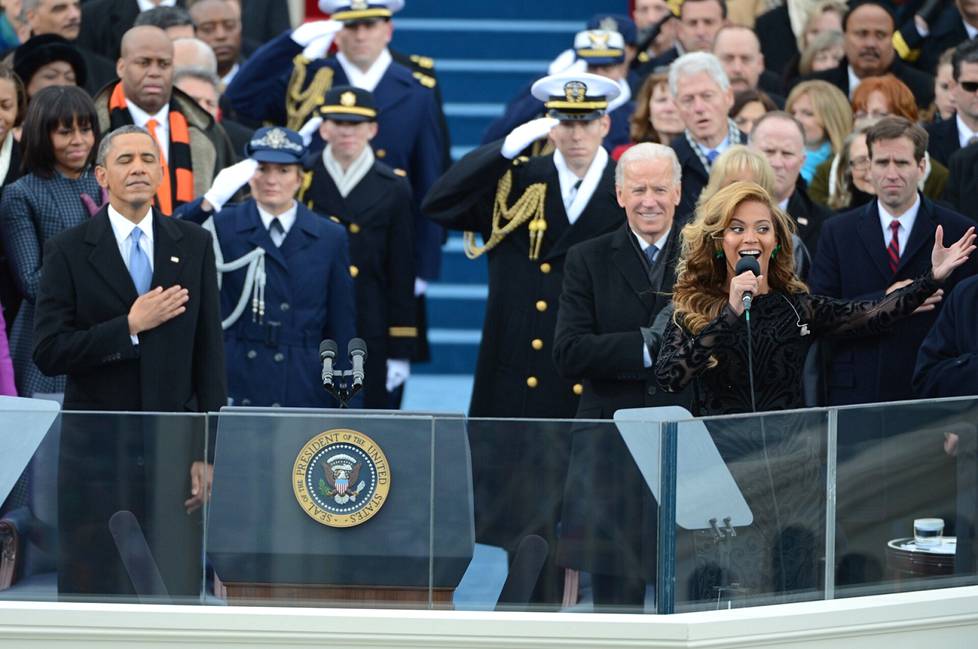 Beyoncé esiintymässä Barack Obaman virkaanastujaisissa 2013.