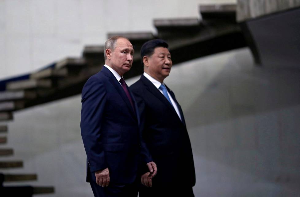 Venäjän presidentti Vladimir Putin ja Kiinan presidentti Xi Jinping Brics-maiden kokouksessa vuonna 2019.