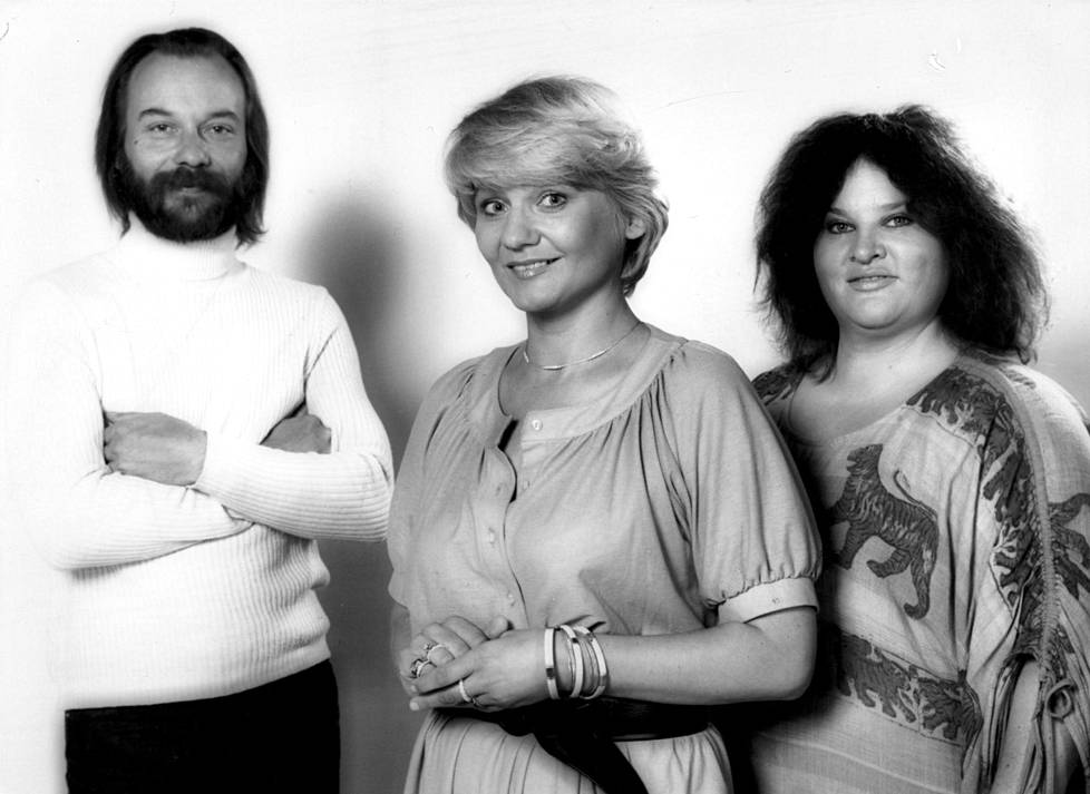 Ritva Oksanen teki paljon yhteistyötä Matti ja Pirjo Bergströmin kanssa. Tässä kolmikko on valmistautumassa Intervision laulukilpailuihin Puolan Sopotiin vuonna 1979.