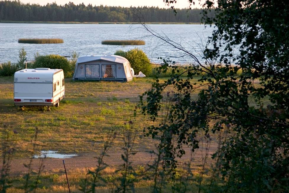 Vaalimaa Camping sijaitsee itärajan läheisyydessä.