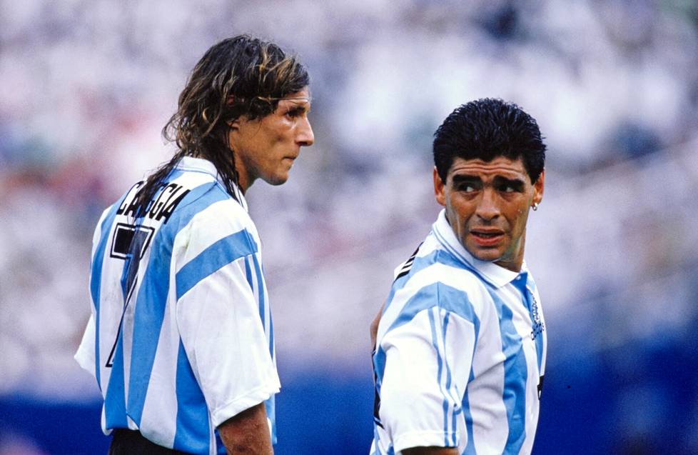 Vuoden 1994 MM-kisat alkoivat ystävyksiltä upeasti. Diego Maradonan kiistelty dopingkäry pilasi kuitenkin turnauksen Argentiinalta. 