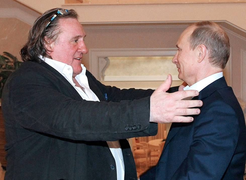 Gerard Depardieu lähti ovet paukkuen Ranskasta protestoidakseen rikkaiden veronkorotuksia. Venäjällä hänet toivotettiin tervetulleeksi.