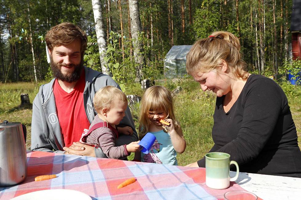 Nelihenkinen Marienhagenin perhe on kotiutunut Keski-Suomeen.
