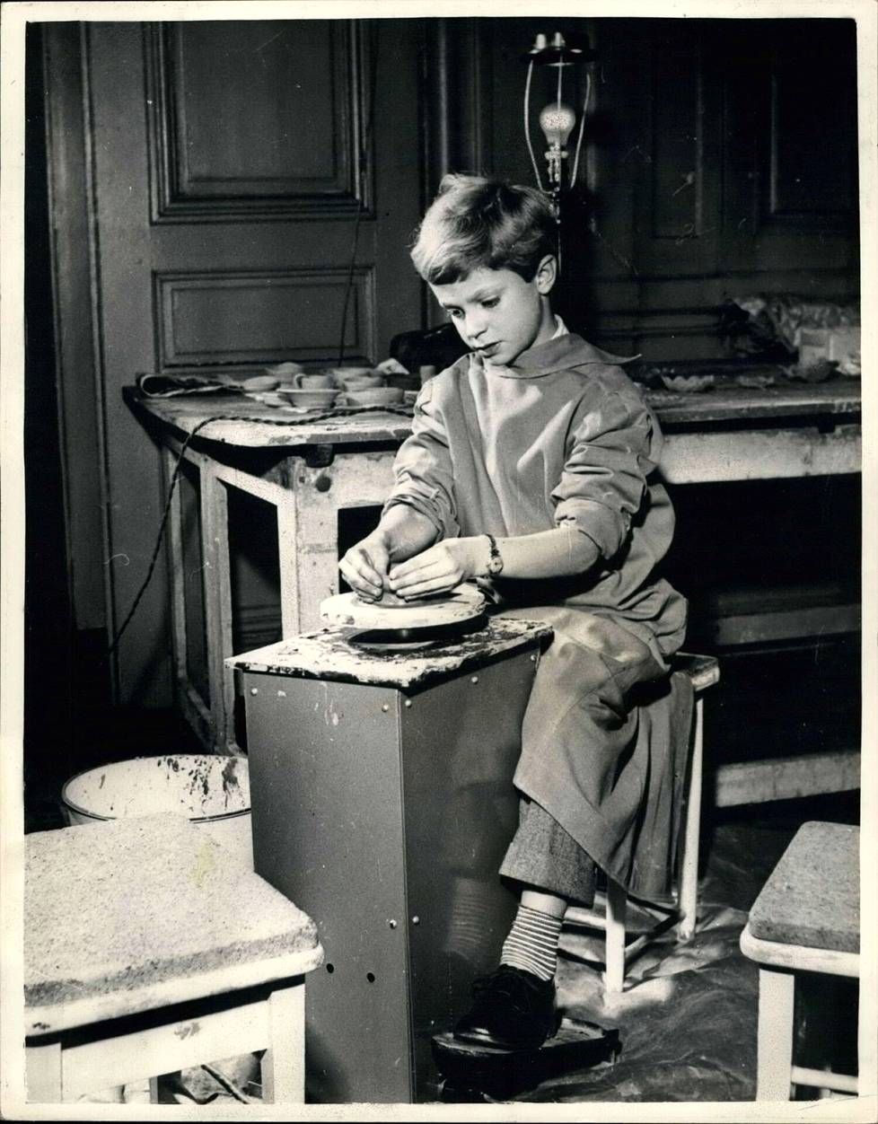 Nuori Kaarle Kustaa vuonna 1955.