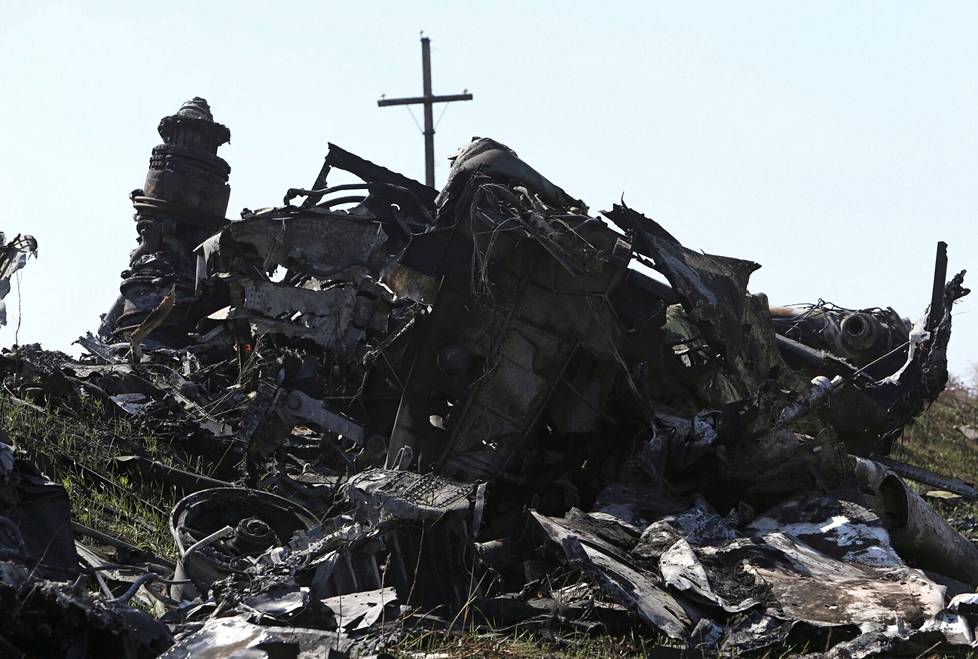 Hollantilaisten vetämässä MH17-tutkinnassa on päädytty siihen, että matkustajakone ammuttiin alas Venäjältä Itä-Ukrainaan tuodulla Buk-ohjuksella.