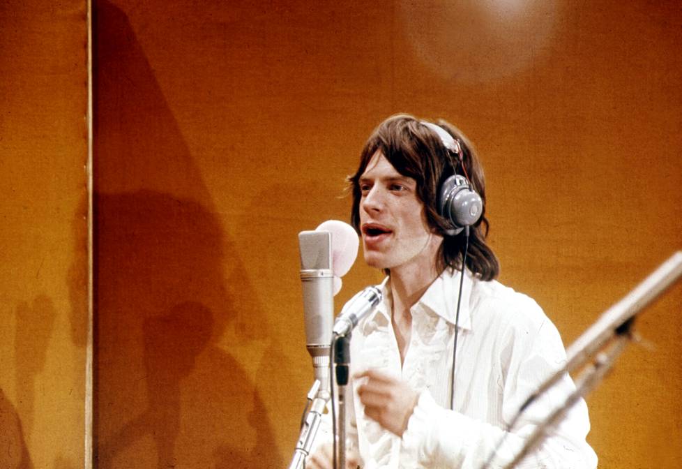 Mick Jagger studiossa.