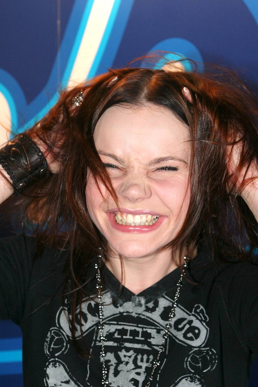 Räiskyvä Agnes Pihlava jäi ihmisten mieliin Idols-kisan toisella tuotantokaudella vuonna 2005.