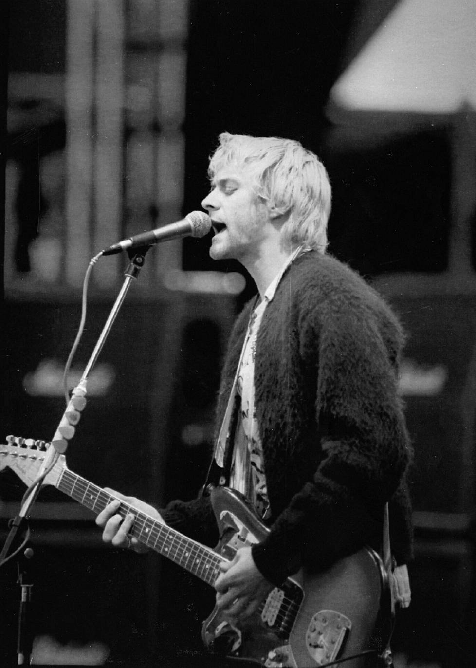 Kurt Cobain Ruisrockin lavalla 1993.