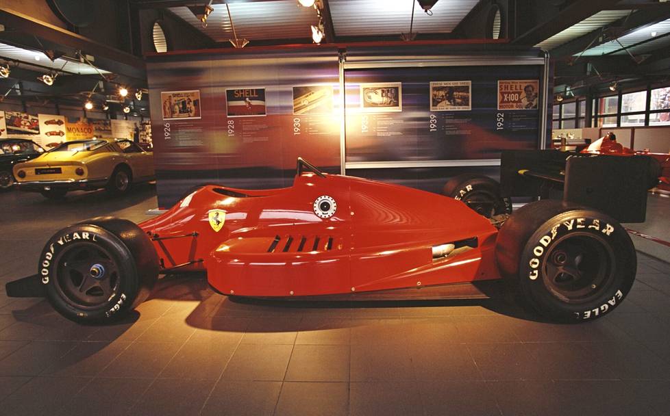 Ferrari 637 tallin museossa Maranellossa.