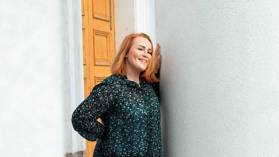 Blogissaan rintojen kehityshäiriöstä avoimesti puhunut Iida Åfeldt kertoo saavansa yhteydenottoja muilta naisilta viikoittain. – Kannustaisin kyllä kaikkia uskaltautumaan ammattilaisen pariin, jos se vain lohduttaa yhtään.