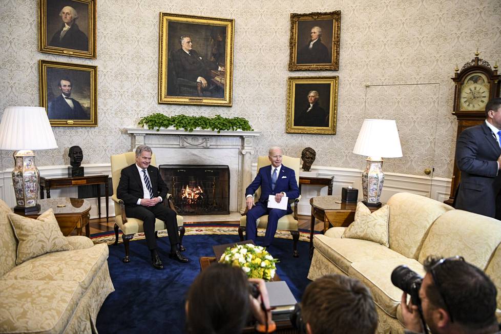 Niinistö tapasi presidentti Joe Bidenin Valkoisessa talossa 4. maaliskuuta 2022.