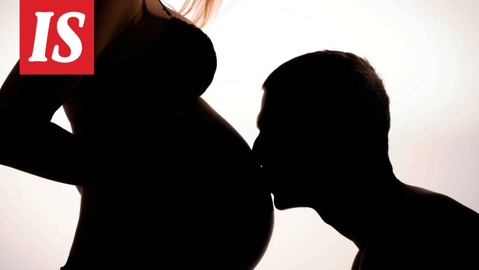 Seksi on sikiölle vaaraksi? Asiantuntija kumoaa 5 myyttiä odotusajan  seksistä - Perhe - Ilta-Sanomat