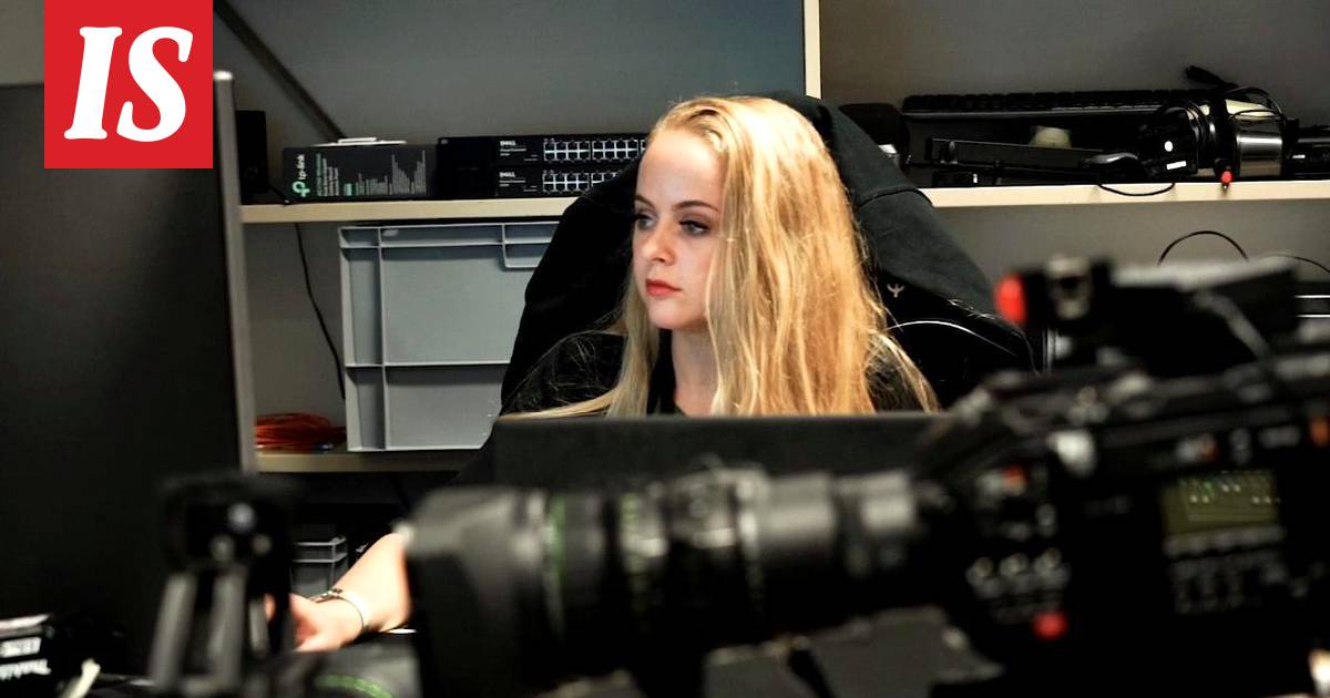 Susanna Lepola, 22, osallistui 14-vuotiaana Assembly-verkkopelitapahtumaan  ja järkyttyi, kun hänen kuvansa laneilta levisi Ylilaudalla –  esports-alalla työskentelevä esports-tuottaja kertoo, millaista käytöstä  naisena kohtaa nettipeleissä - Esports ...