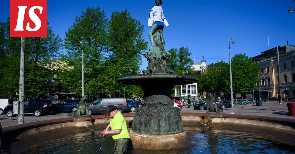 Tältä Helsingin Kauppatorilla näytti aamulla kultajuhlien jälkeen -  MM-kiekko - Ilta-Sanomat