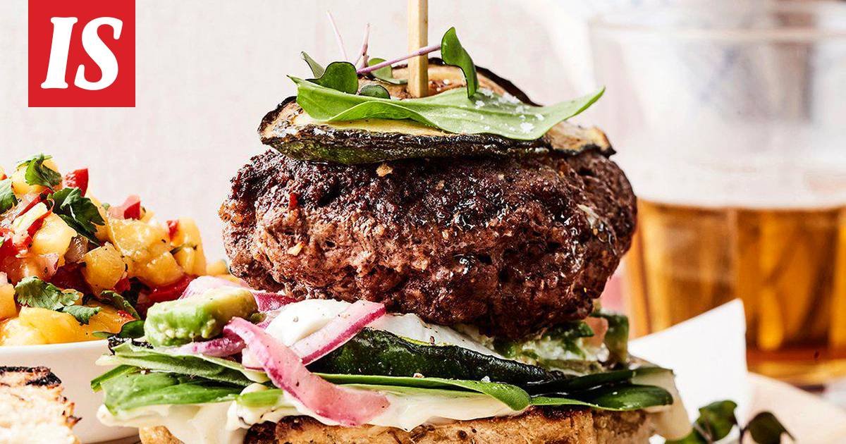 Täydellisessä burgerissa on paljon kaikkea, mutta ei liikaa mitään – ota  talteen täydellinen resepti! - Ajankohtaista - Ilta-Sanomat