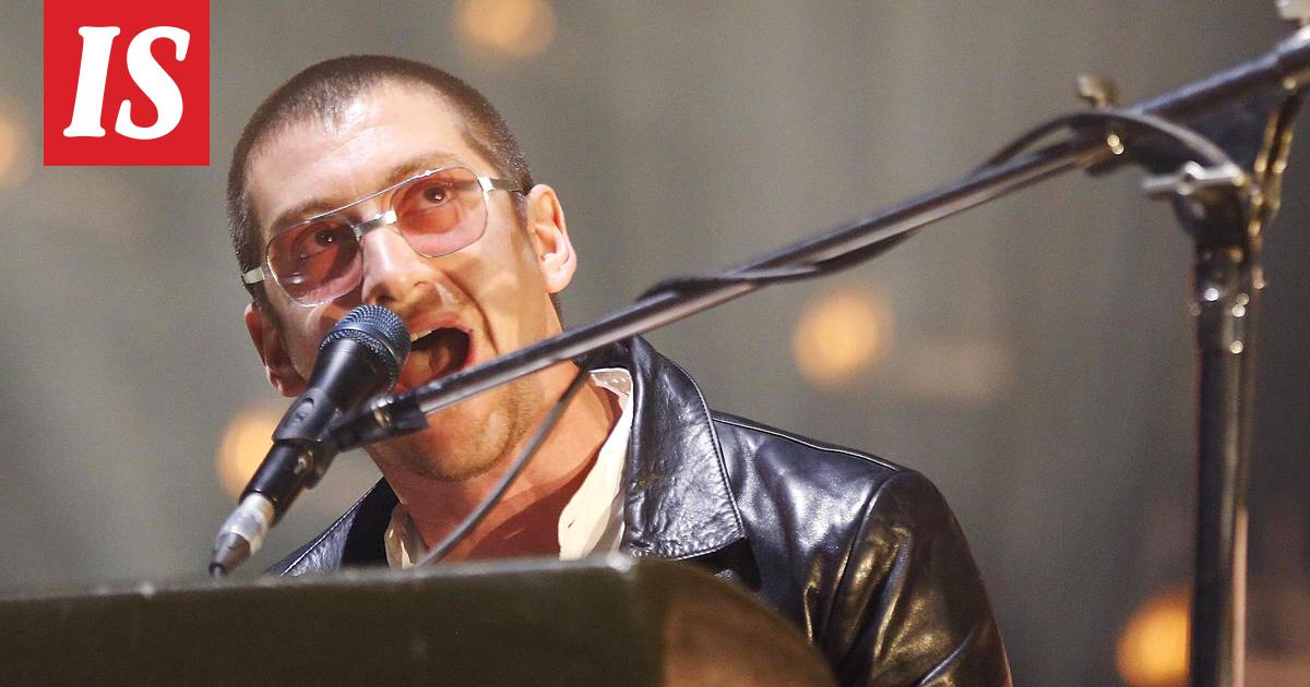 Tyly jättiläinen Arctic Monkeys tarjosi Flow-yleisölle enemmän kuin  festivaalikeikan - Musiikki - Ilta-Sanomat