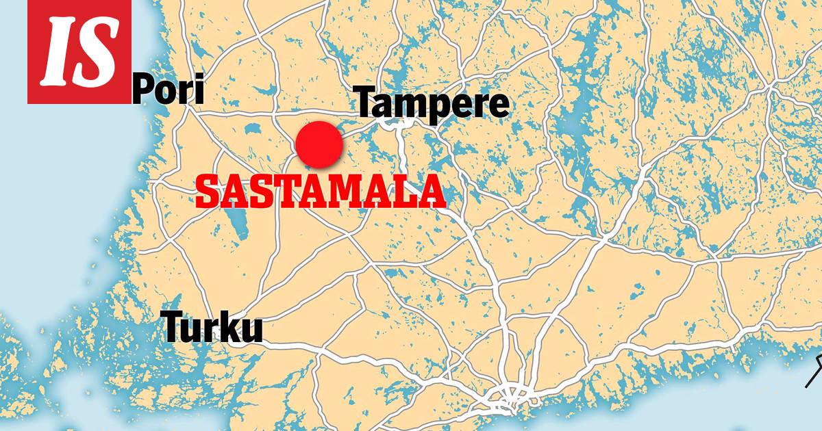 Polttoainetta kuljettaneen säiliörekan perävaunu kaatunut Sastamalassa –  liikennehaittaa tiellä 44 useita tunteja - Kotimaa - Ilta-Sanomat